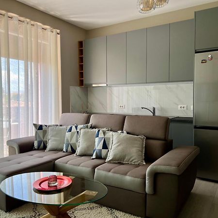 Alma Rose Apartment Korce Exterior photo