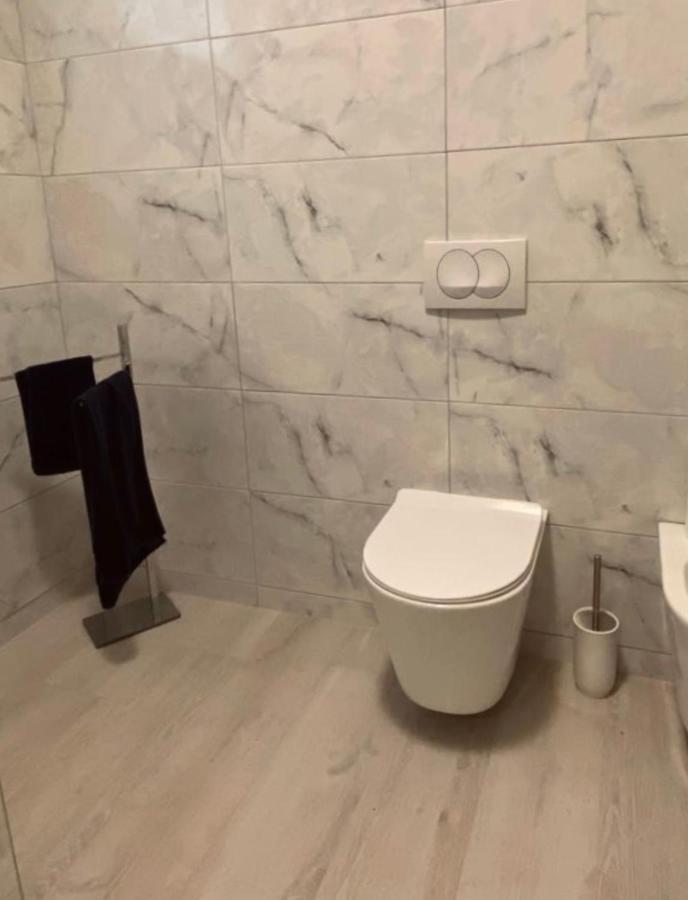 Alma Rose Apartment Korce Exterior photo