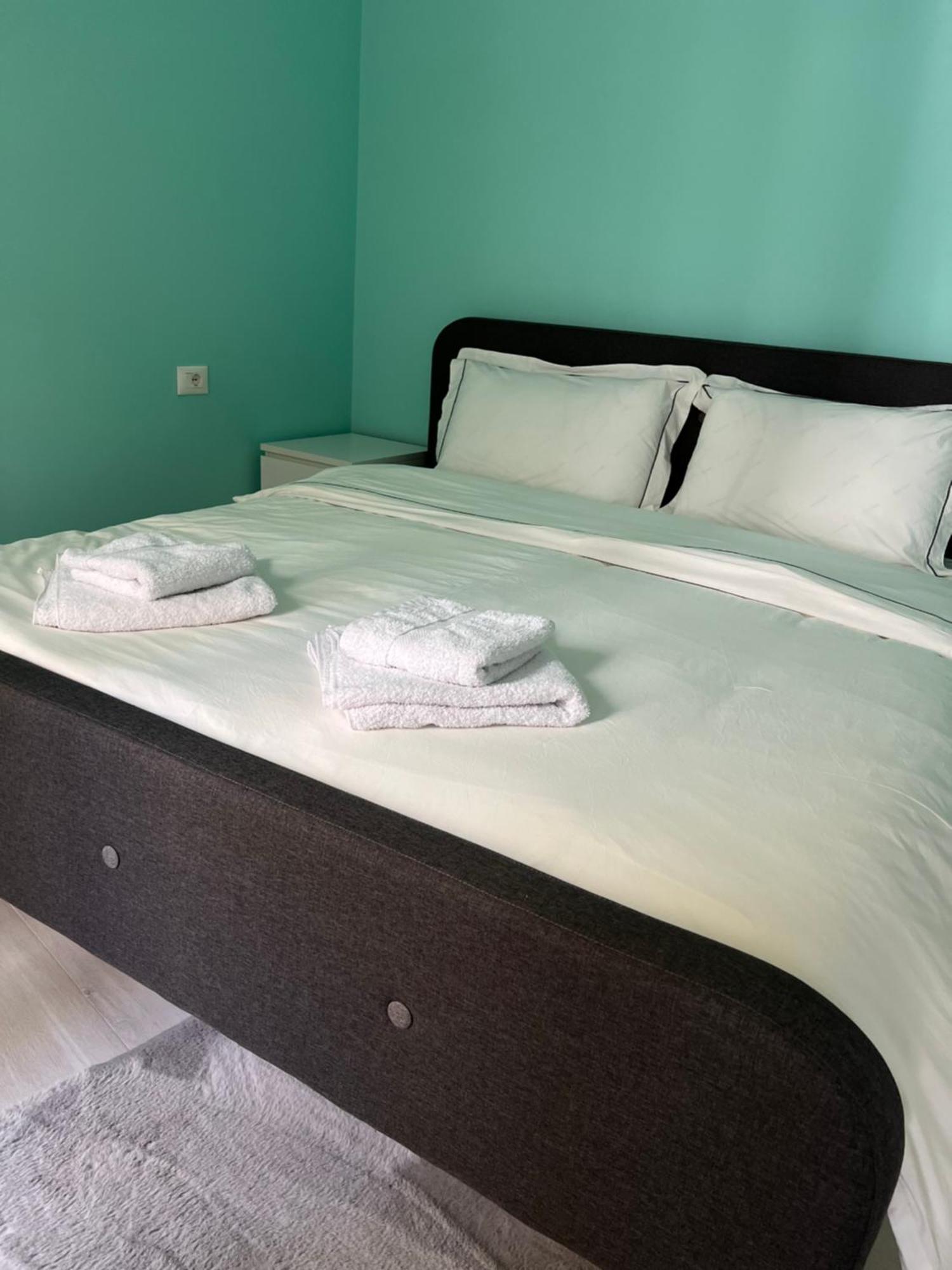 Alma Rose Apartment Korce Exterior photo